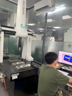 CMM-optical-projector-and-gauges-for-in-house-inspection-of-aerospace-injection-molded-parts