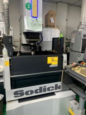 aerospace-injection-molding-machine-on-Sodick-EDM-sparking-at-KTM.