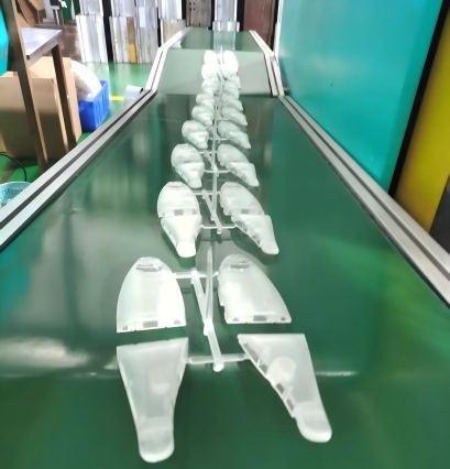 fishing-lures-injection-molding-production
