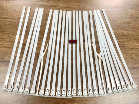 hot-runner-system-in-cable-tie-mold-tooling