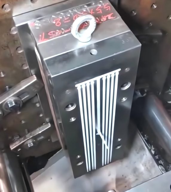 zip-cable-tie-mould-tool-trial