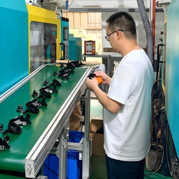 Injection-molding-production-from-90T-to-400T-machines-at-KTM-factory