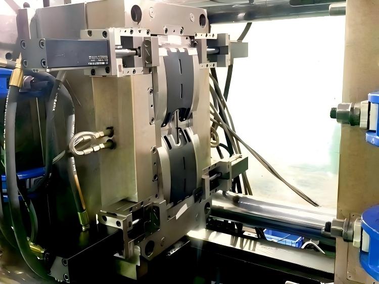 Injection-molding-cost-variables-cavity-count-mold-steel-gating-and-resin-grade.
